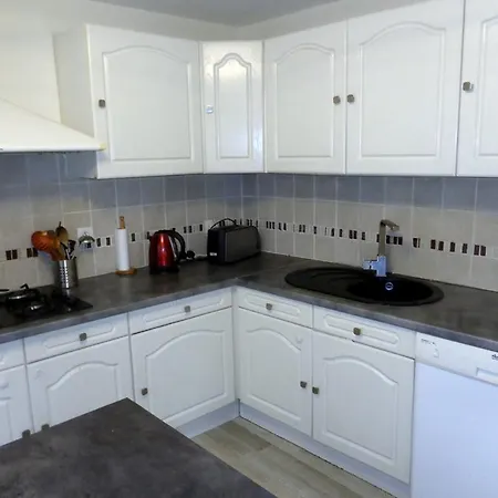 Comfortable 115m2 Townhouse In Historic Centre *