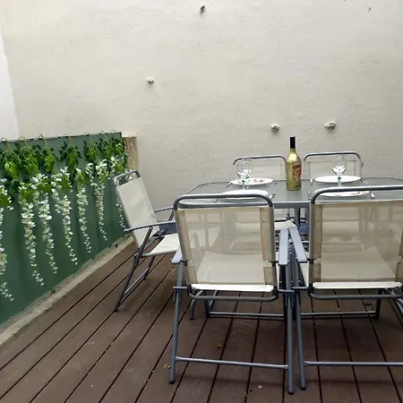 Сasa de vacaciones Comfortable 115m2 Townhouse In Historic Centre Carcasona